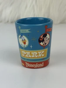 Disney Walt Disney World Gioco Nel Parco Topolino E Amici Bicchiere Colpo 2oz Nuovo - Foto 1 di 5