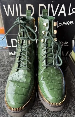 MICHAEL KORS Haskell Crocodile Embossed Leather Bootie Shoes /US 8,5 size - Image 1 of 4