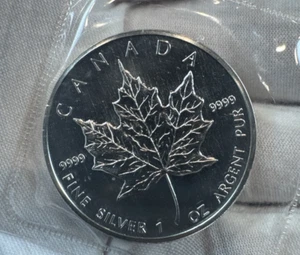 1988 9999 CANADIAN 5 DOLLARS COIN MAPLE LEAF- ONE OUNCE SILVER - Picture 1 of 4