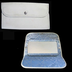Espejo de viaje vintage en estuche, bolsillo interior brocado azul 11-1/4"" por 6", como nuevo - Imagen 1 de 9