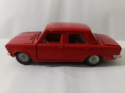 FIAT BERLINA 125 ROSSA - MERCURY  1/43 - ITALIA - 1967 -NO BOX - MAT. PRESSOFUSO - Immagine 1 di 4