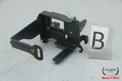 Harley Sportster 883 2007 bandeja de batería personalizada soporte caja Stay 66194-04 Foto 1 de 4