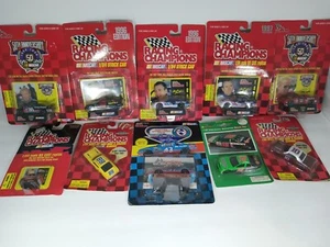 Racing Champions 1:64 auto pressofusa - Foto 1 di 6