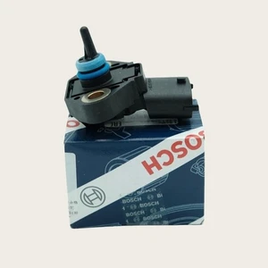 BOSCH Engine Oil Pressure Sensor For Porsche Panamera Cayenne Macan 94860621300 - Picture 1 of 6