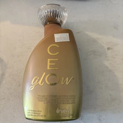 NUEVA DC CE Glow CEGlow Loción Bronceadora - Vitamina C y Ácido Hialurónico y Niacinamida Foto 1 de 2
