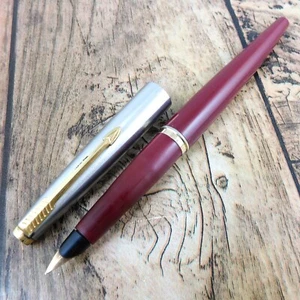 PARKER45 FOUNTAIN PEN VINTAGE RED SILVER MADE IN USA A134-1 - Picture 1 of 11