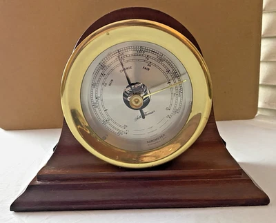 SETH THOMAS BARÓMETRO con SOPORTE DE ESCRITORIO DE MADERA VINTAGE Foto 1 de 4