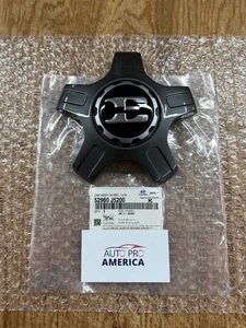 KIA Wheel Center Cap 19" for 2017-2023 Kia Stinger 52960J5200 OEM GENUINE NEW - Picture 1 of 6