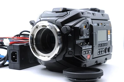 Corpo fotocamera cinema digitale Blackmagic Design URSA Mini Pro 12K come nuovo dal Giappone - Immagine 1 di 4
