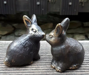 2er Set -6cm Bronze Figur Metall süße Oster Hase Hasen Häschen Kaninchen - Picture 1 of 5