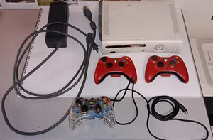 Xbox 360 Core Console White Bundle Microsoft- In Box, Disk Drive Issue, Tested - Picture 1 of 9