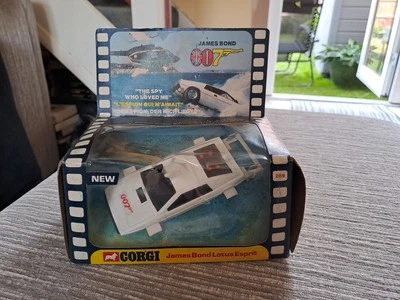James Bond Lotus Esprit. - Image 1 of 4