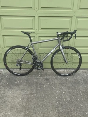 Moots Vamoots CR Titanium Road Bike - Di2 Ultegra Zipp Enve 56cm - Image 1 of 4