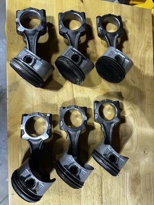 Pistones y varillas OEM Nissan Rb26 Gtr Foto 1 de 4