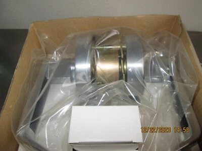 Yale B23112 Door Entrance Handle Finish US26 - Image 1 of 4