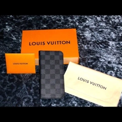 Funda tipo folio/teléfono Louis Vuitton Damier iPhone X Foto 1 de 4