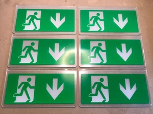 Letrero de salida de emergencia Ansell leyenda para flecha empotrada (152) - Imagen 1 de 3