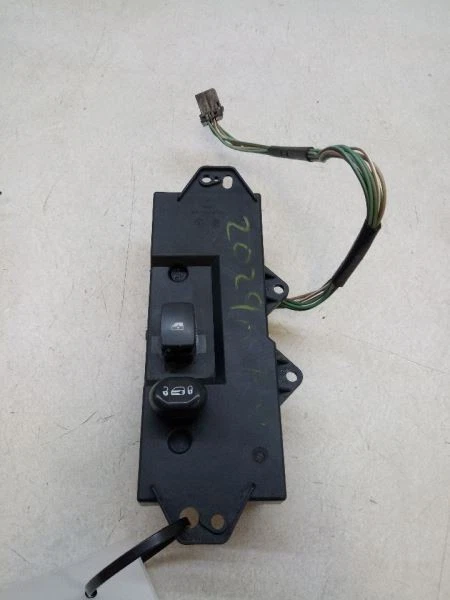2007 CHRYSLER PACIFICA ПАССАЖИРСКАЯ ПРАВАЯ ДВЕРЬ ПЕРЕКЛЮЧАТЕЛЬ УПРАВЛЕНИЯ ОКНОМ OEM Б/У  - Изображение 1 из 4