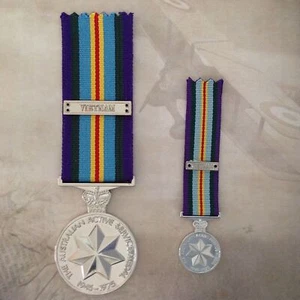 AUSTRALIAN ACTIVE SERVICE MEDAL 1945 - 1975 + MINI, VIETNAM CLASP | AASM | SET - Picture 1 of 2