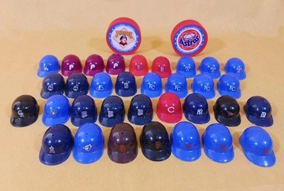 Lote de 33 Mini Casco de Béisbol Laich Sombreros de Plástico MLB De Colección Foto 1 de 4