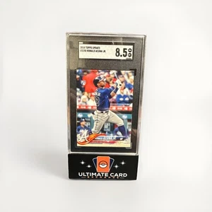 2018 Topps Update Series - Ronald Acuña Jr. #US250 Vertical, Blue Jersey SGC 8.5 - Bild 1 von 2