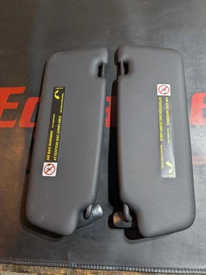 2015-2017 AUDI Q5 SQ5 (B8 8R) PARASOL DELANTERO IZQUIERDO Y DERECHO CONJUNTO (Negro) Foto 1 de 4