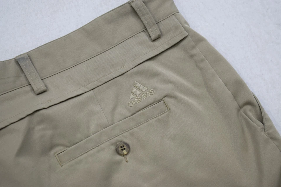 Adidas Vented Golf Shorts ClimaCool Biege Flat Stretch Mens Size 38 x 10" - Image 1 of 4