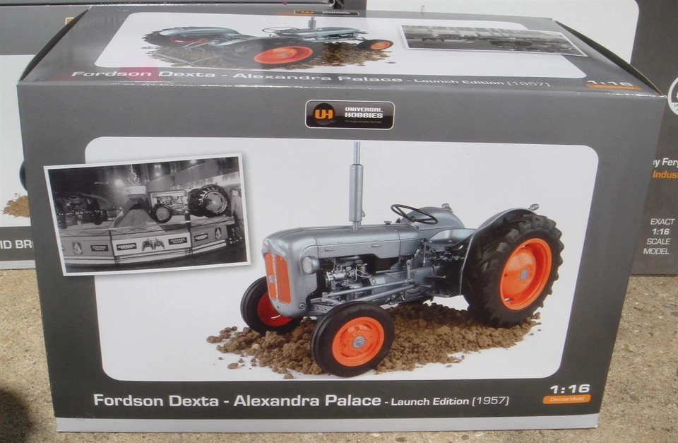 Трактор Universal Hobbies 1:16 Fordson Dexta Alexandra Palace 1957 UH5315 - Изображение 1 из 2