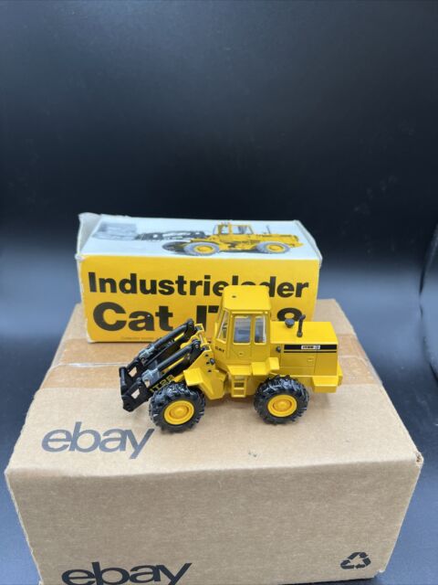 MINIATURA MOTOR CITY CLASSICS CAMINHÃO COCA-COLA M870001 - Minitractor -  miniaturas de tratores, caminhoes, onibus ( Caterpillar, komatsu, Volvo,  Liebher,  )