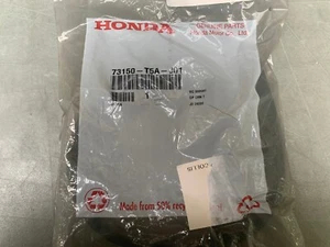 HONDA FIT  15 16 17 18 19 20 UPPER FRONT WINDSHIELD  WEATHERSTRIP GENUINE OEM - Bild 1 von 1