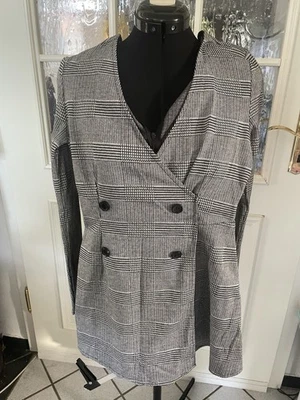 Jumpsuit Einteiler Damen Kurz Wie Blazer Größe 36 NEU H&M - Bild 1 von 4