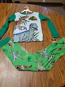 Jurrasic World boys 2 piece pajama set Size 7 dinosaurs - Picture 1 of 5