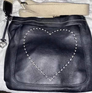 Secret Love schwarze Leder-Schultertasche Geldbörse Frau Herztasche - Bild 1 von 8
