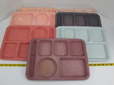 Lot of 7 Carlisle Lunch Trays 6-Compartment Mixed Speckle Confetti 10"x14" SKUD1 - Image 1 of 4