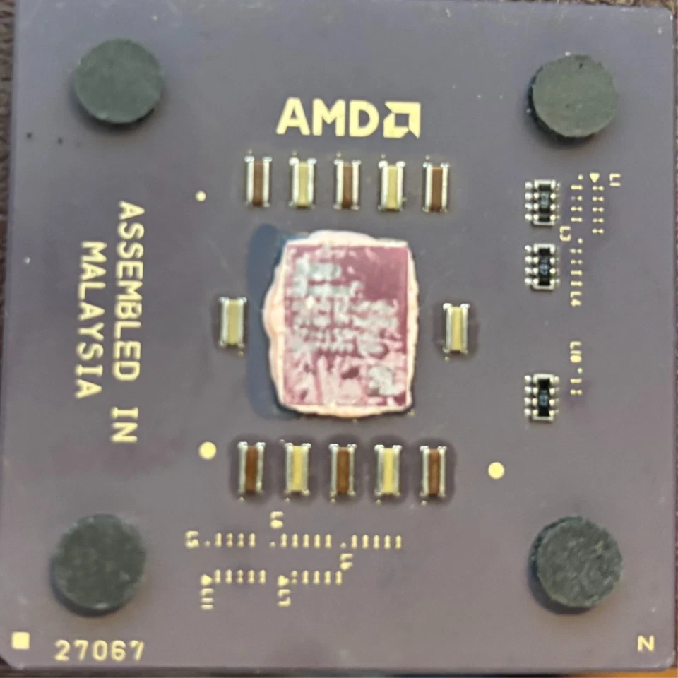 AMD Athlon 27067 1999 Foto 1 de 1