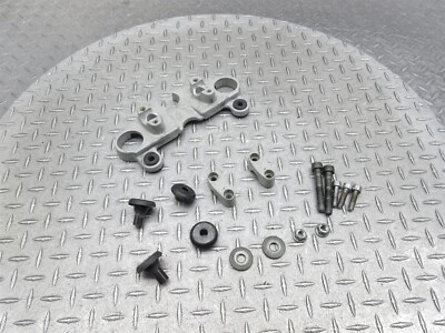 04-09 Suzuki GS500F GS500 2006 OEM triple árbol abrazadera superior elevadores lote de herrajes Foto 1 de 4