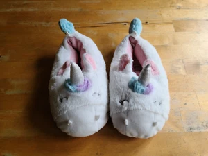 Children's Toddler Size 9/10 Carter's Plush Unicorn Slippers - Picture 1 of 6