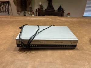 Philips DVD/VCR VHS Player Kombi DUP3340U/17 (ohne Fernbedienung) - Bild 1 von 4