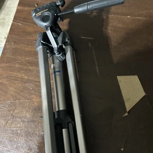 Vanguard VT 200 Travel Tripod - Picture 1 of 8