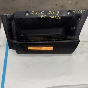 2005 TO 2007 MITSUBISHI FUSO FE LEFT FRONT CAB STEP GOOD SEE PICS - Picture 1 of 2