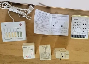 Radio Shack Plug ‘n Power Remote Center Untested 61-2677C White Includes 3 Plugs - Picture 1 of 6