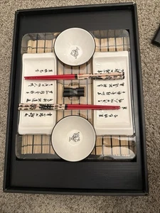 TableTops Gallery 11-teiliges Sushi Set für zwei - Teller, Schüsseln, Essstäbchen, Neu - Bild 1 von 5