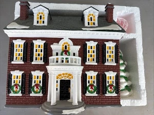 Snow Villisge FEDERAL HOUSE department 56 b082 - Picture 1 of 10