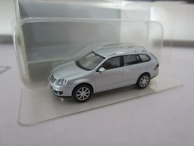 WIKING L.E. VOLKSWAGEN GOLF VARIANT - MODELO PLATEADO PLÁSTICO - HO o escala 1:87 Foto 1 de 3
