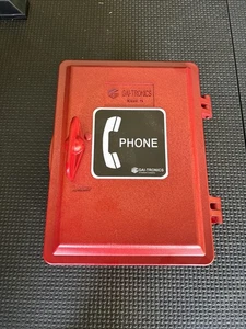 GAI-Tronics Model 256 Corporation Outdoor Rugged Telephone Weatherproof Box - Picture 1 of 2