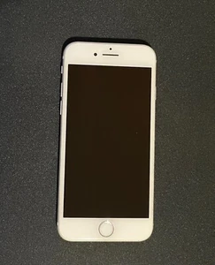 Apple iPhone 8 - 64GB - Foto 1 di 8
