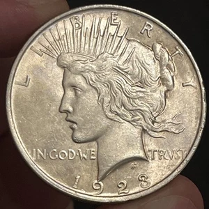 1923 Peace Dollar, Lustrous Solid Gem BU++ - Picture 1 of 2