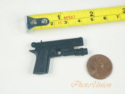 Figura de acción pistola automática escala 1:6 + linterna K1191 N Foto 1 de 3