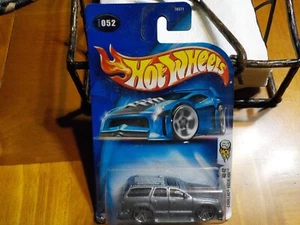 HOT WHEELS 2003 FIRST EDITIONS40/42 CADILLAC ESCALADE DATED 2003 - Picture 1 of 3