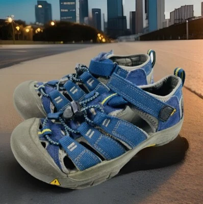 🔥Keen Newport H2 Kids Youth Size 2 Sandals Hiking Water Outdoor Shoes Blue - Image 1 of 4